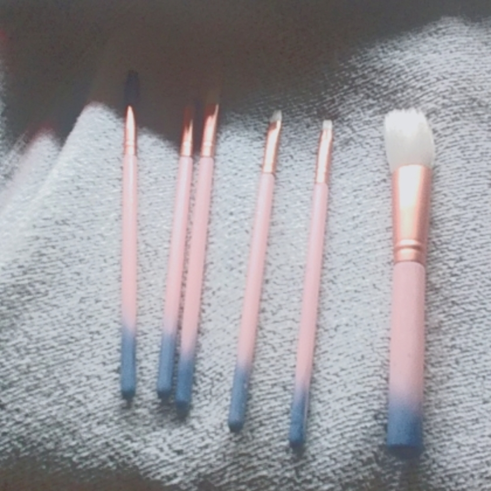 Lades Make up Brushes  Set of 7